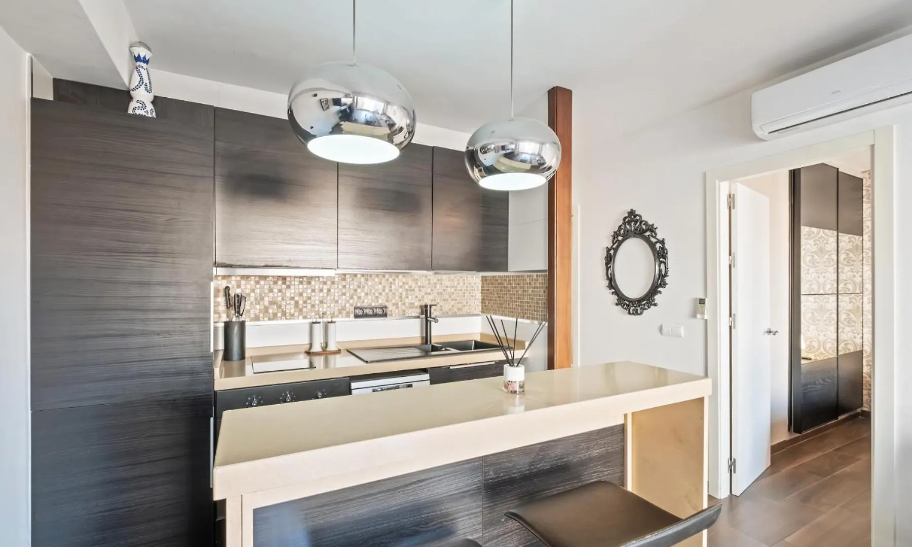 Modern Apartment Next To La Malagueta Beach Malaga