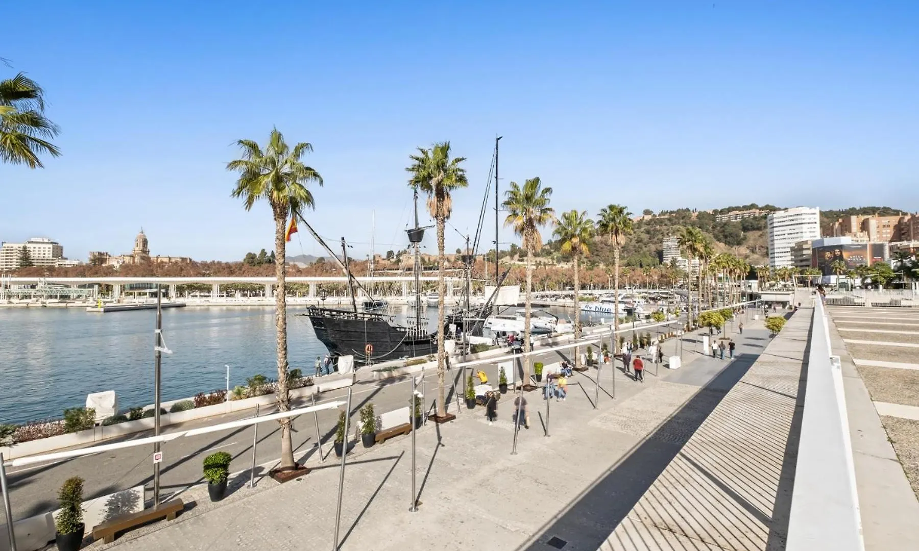 Modern Apartment Next To La Malagueta Beach Malaga Spain