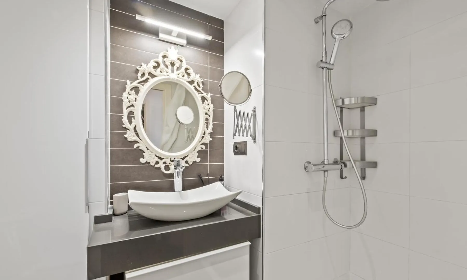 Modern Apartment Next To La Malagueta Beach Malaga